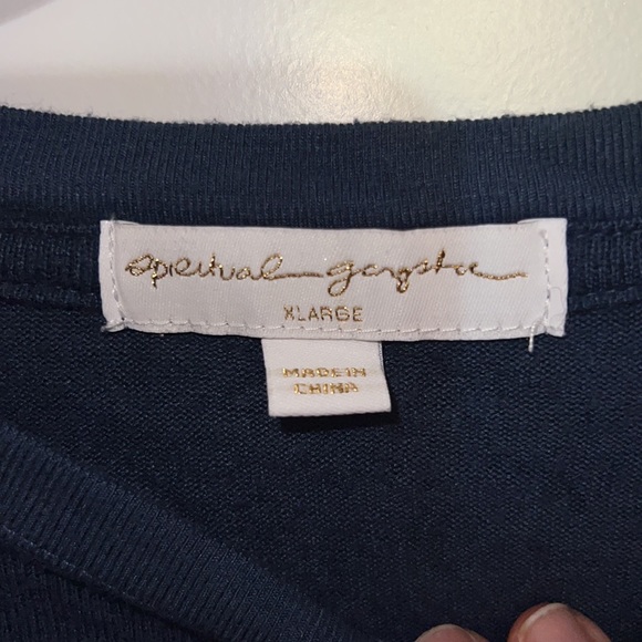 Sweatshirt - Picture 2 of 2